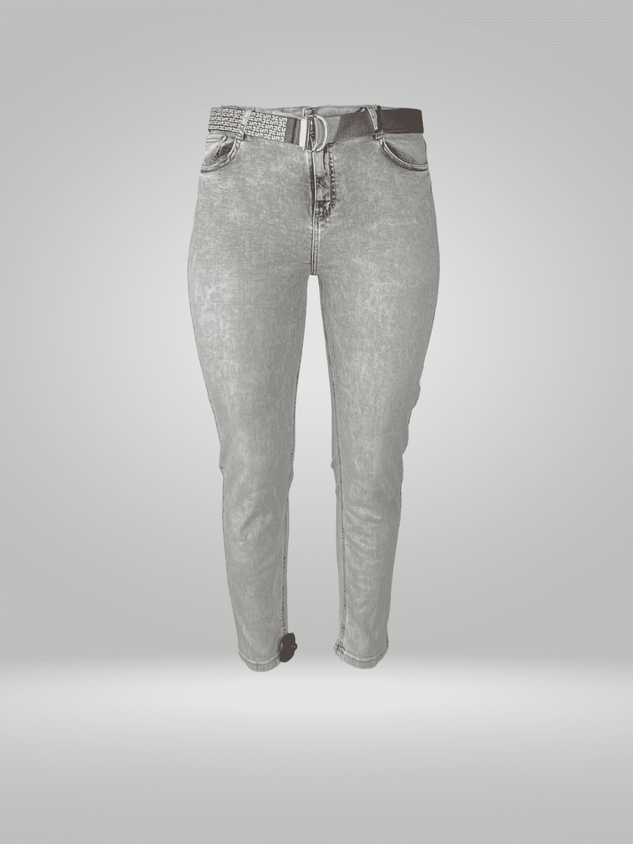 Elevate your wardrobe with Lady Coconad Slim Leg Jeans, crafted from a blend of 97% cotton and 3% elastane for the ultimate combination of comfort and fashion. These jeans are designed to make a statement and boost your confidence, without sacrificing on comfort. Upgrade your denim game with Lady Coconad and embrace effortless style.