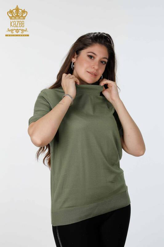 Stay cozy and stylish with Kazee's Women's Knitwear Sweater High Collar. Made with 92% Viscose and 8% Elite, this sweater is soft and comfortable. The model is 1.65 cm tall with a bust of 106 cm, waist of 91 cm, and hips of 110 cm. Perfect for any occasion, this sweater is a must-have for your wardrobe.