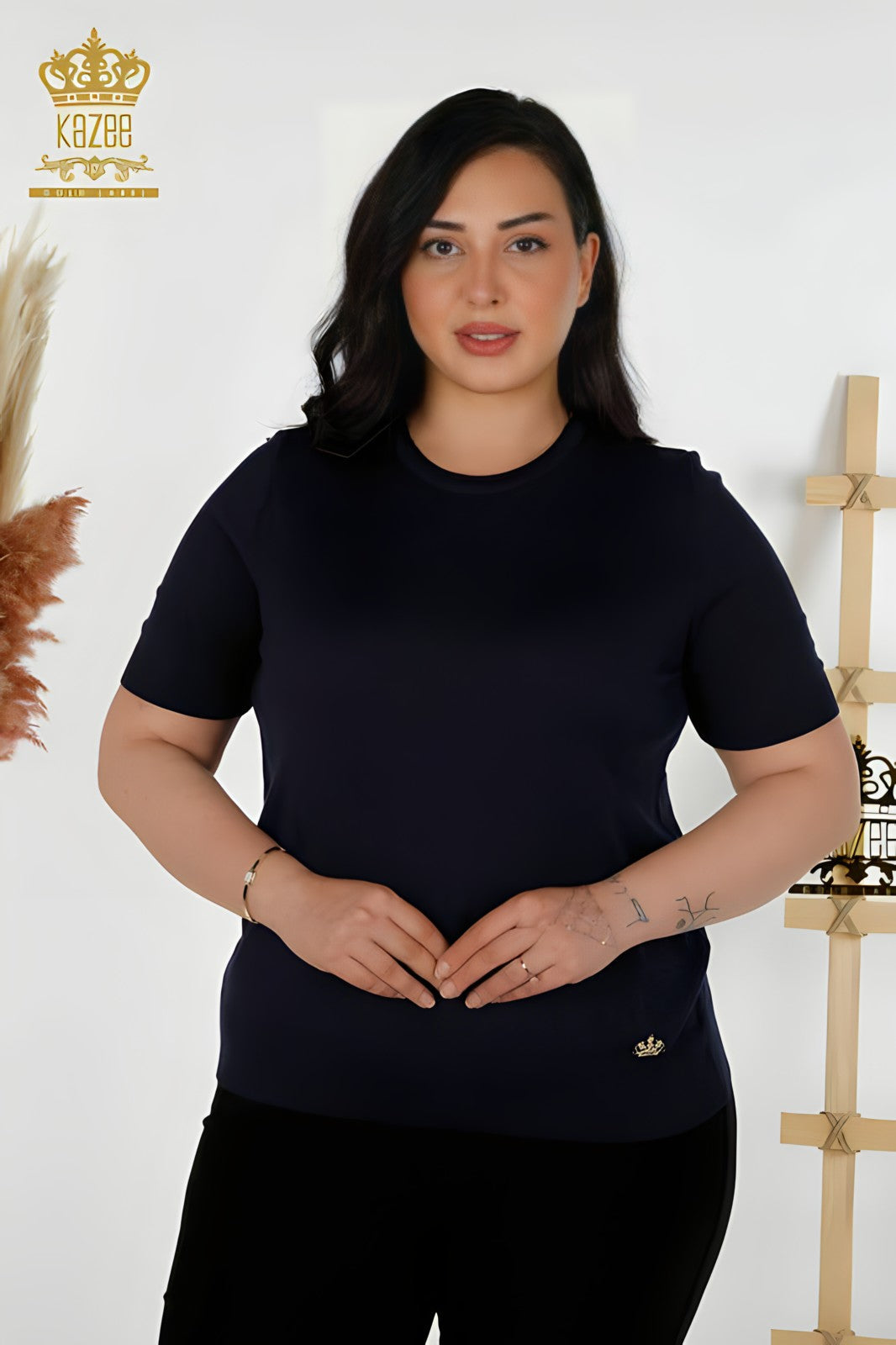 Stay cozy and stylish with Kazee's Women's Knitwear Sweater - Basic. Made with a lightweight blend of 92% Viscose and 8% Elastane, this sweater offers comfort and breathability for all day wear. Featuring a model with dimensions of 1.74 cm height, 108 cm bust, 87 cm waist, and 116 cm hips, this sweater is designed to flatter all body types. Perfect for any occasion, this sweater is a must-have addition to your wardrobe. Shop now and elevate your knitwear game!