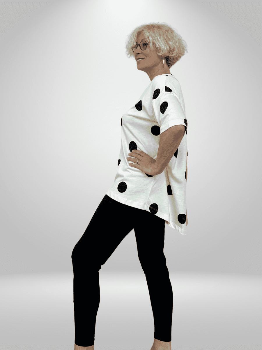 Add a touch of glamour to your wardrobe with the Destello Blouse. Made with high-quality materials, this stunning blouse features a unique design that effortlessly combines comfort and fashion. Perfect for any occasion, unleash your inner sparkle with this must-have piece.