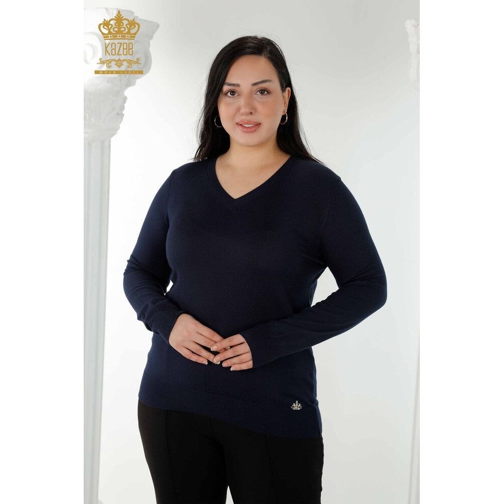 Stay cozy and stylish in the Kazee Blouse from Saks. Made with a blend of 92% viscose and 8% elite materials, this women's knitwear sweater features a basic logo design. The model is 1.65 cm tall with a bust of 106 cm, waist of 91 cm, and hips of 110 cm. Perfect for any occasion, this sweater is a must-have for your wardrobe. Shop now at Saks.
