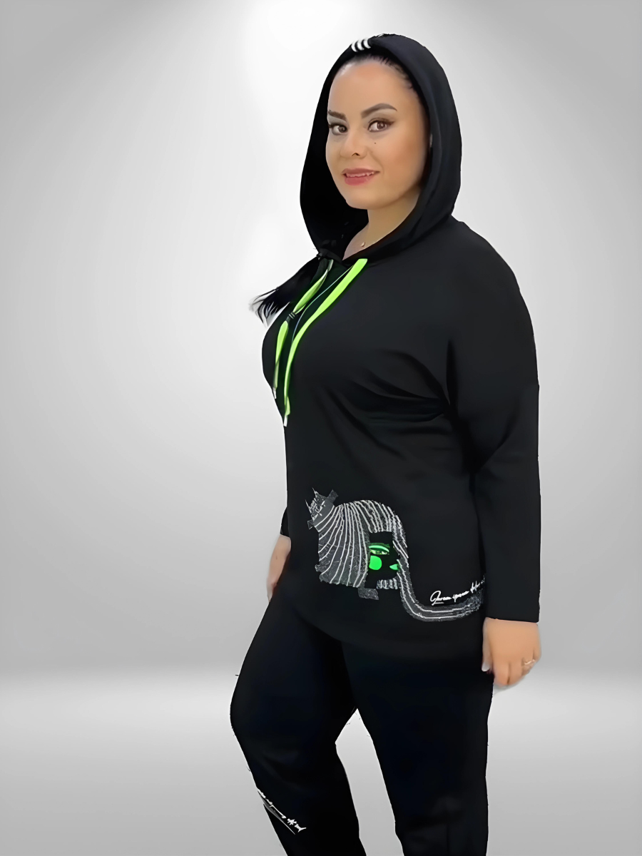 A stylish Darkwin Cheshire Cat women's hoodie and pants set in sizes 16-20, crafted from a blend of 75% viscose and 25% polyester, featuring a playful cat design on comfortable, warm fabric.