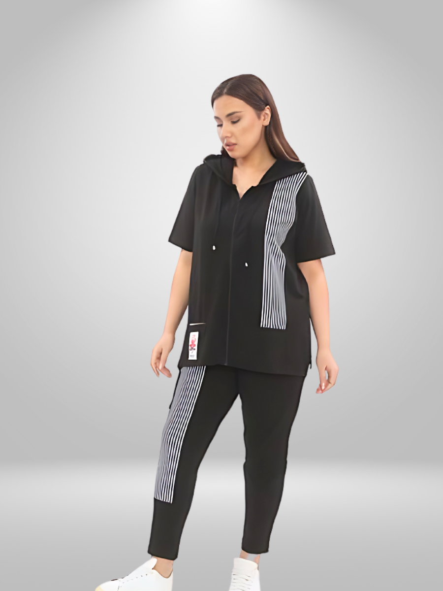 Stay comfortable and stylish with our Natural Munna Plus Size Shirt. Made with lightweight fabric, this shirt is designed for breathability and a comfortable fit. Available in sizes 22/24, 24/26, and 28/30, with bust measurements ranging from 126-140cm, waist measurements ranging from 138-166cm, hip measurements ranging from 146-178cm, and collar measurements of 23cm. Perfect for long days, this shirt is a must-have for any wardrobe. Shop now and enjoy the perfect fit!