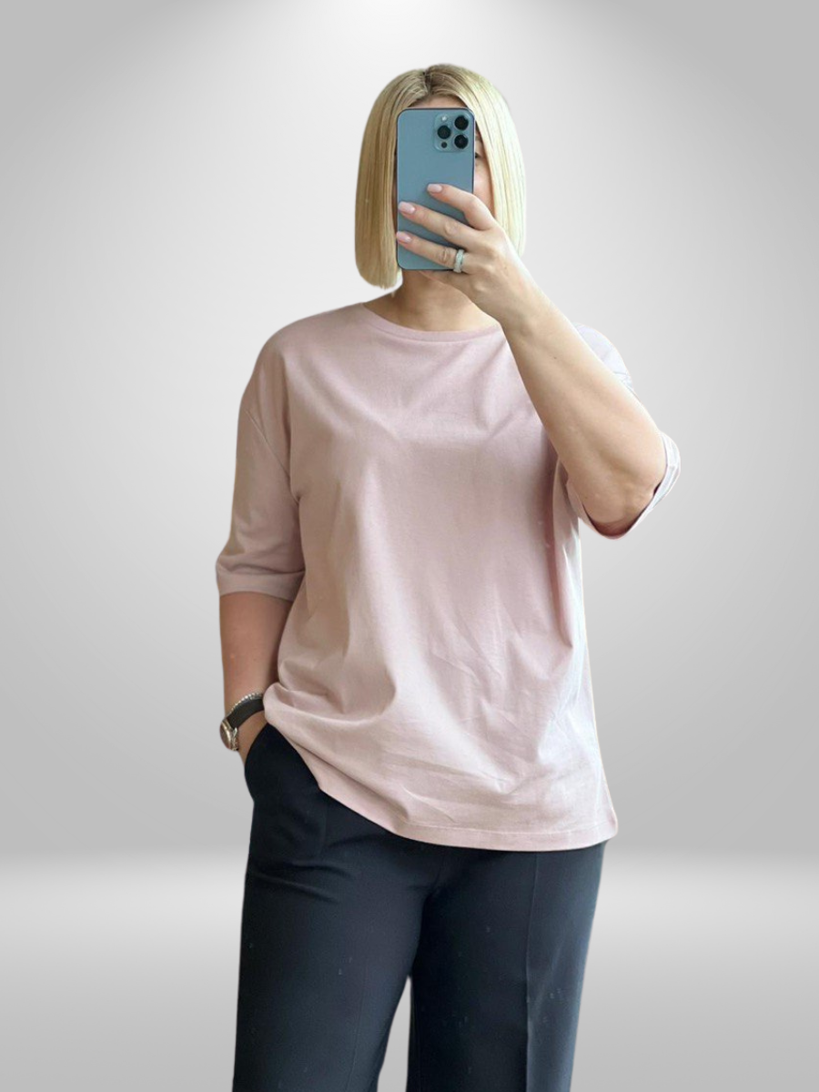 Upgrade your wardrobe with the Destello Blouse (12-16), crafted from 100% soft and breathable cotton. This stylish top offers a comfortable and flattering fit, perfect for any occasion. Add a touch of luxury to your look with the Destello Blouse!