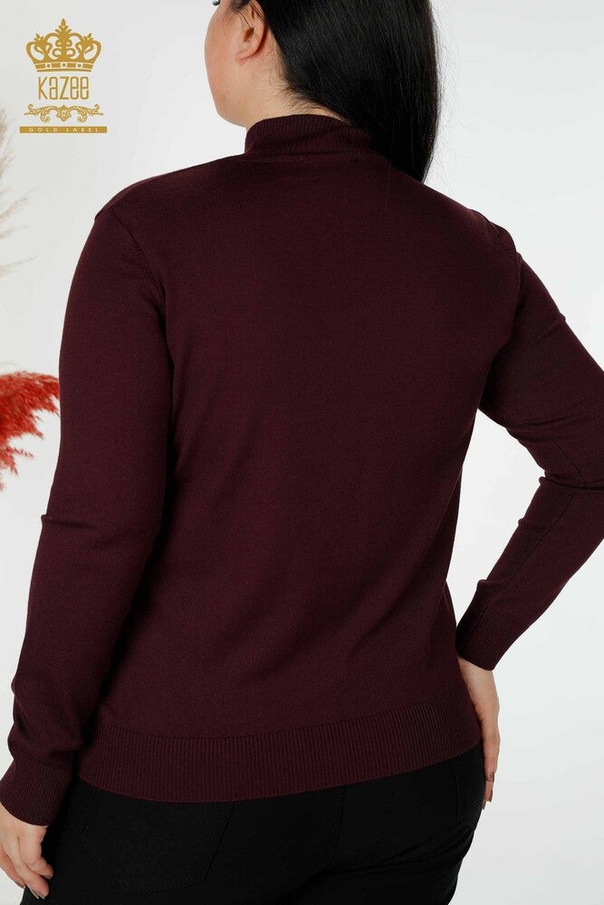 Stay cozy and stylish with Kazee's Women's Knitwear Sweater in a beautiful plum color. Made with 92% viscose and 8% elite materials, this high collar sweater is both comfortable and chic. Perfect for any occasion, this sweater is a must-have for your wardrobe. Model is 174cm tall and has a bust of 108cm, hips of 116cm, and waist of 87cm. Add this versatile and fashionable sweater to your collection today!