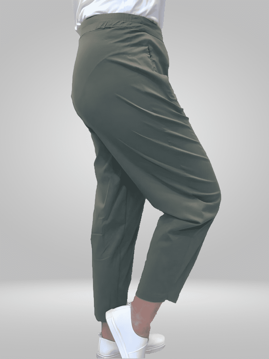 Upgrade your wardrobe with our Bisa Peg Leg Pants, crafted from 100% Viscose for ultimate comfort and style. These versatile pants are perfect for any occasion, offering a soft and lightweight feel for all-day wear. Available now!