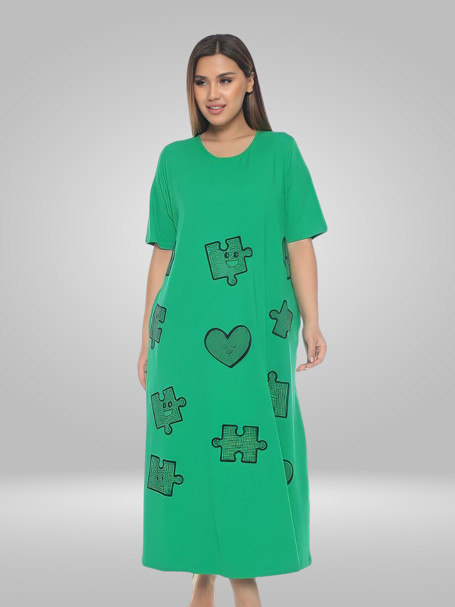 Stay comfortable and stylish in the Natural Munna Plus Size Dress. Made with lightweight fabric, this dress is designed for a comfortable fit and breathability, perfect for long days. Available in sizes 22/24, 24/26, and 28/30, with bust, waist, hip, collar, shoulder, sleeve, front length, and back length measurements in centimeters. Add this versatile dress to your wardrobe for a flattering and comfortable look.