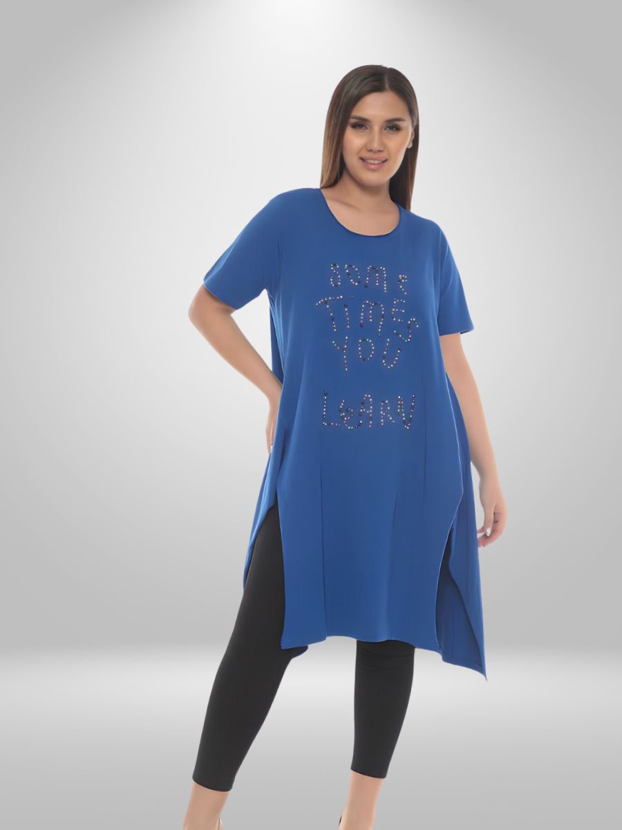 This Natural Munna Plus Size Tunic is the perfect addition to your wardrobe. Made with lightweight fabric, it offers a comfortable fit and breathability for all-day wear. The tunic is available in sizes 20-26, with measurements in centimeters for a precise fit. The tunic features a flattering collar, shoulder detailing, and a stylish front and back length. Pair it with your favorite bottoms for a chic and effortless look.
