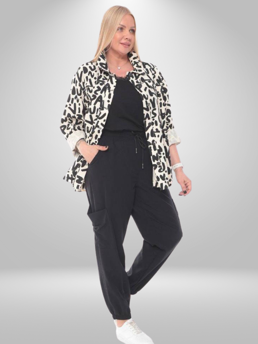 Upgrade your wardrobe with our Divas Plus Size Pants, designed for both comfort and style. These pants are a must-have for any modern woman, providing the perfect fit and confidence with every step. Made with a thin and stretchy fabric, say goodbye to uncomfortable and ill-fitting pants and hello to a new level of fashion.